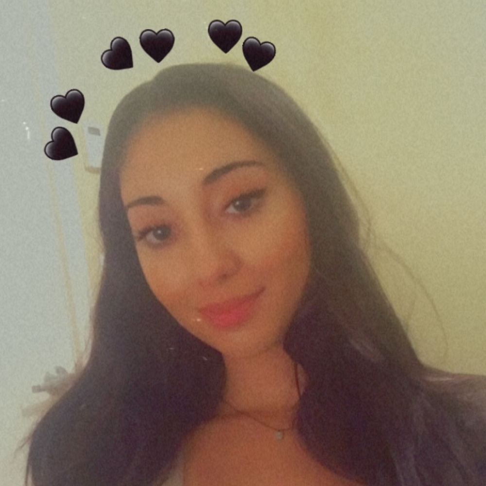 Meet your Posher, Anika